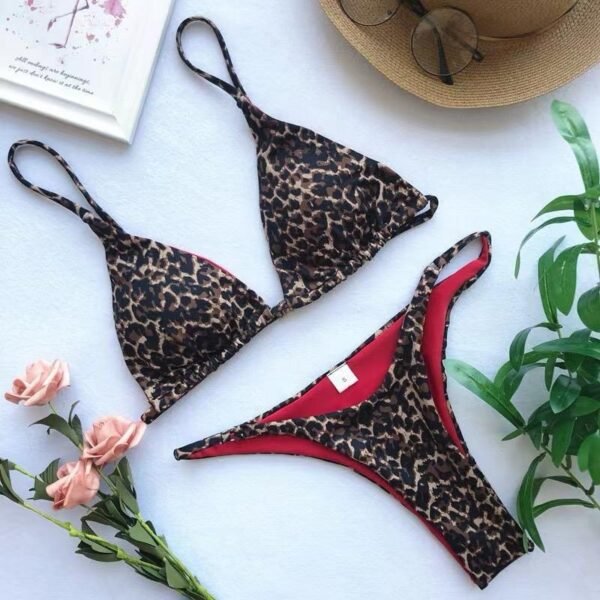 Bikini instinto - Imagen 2